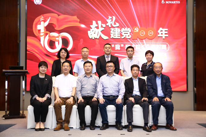 首都医科大学宣武医院党委副书记李嘉,南京军区总医院原院长史兆荣等